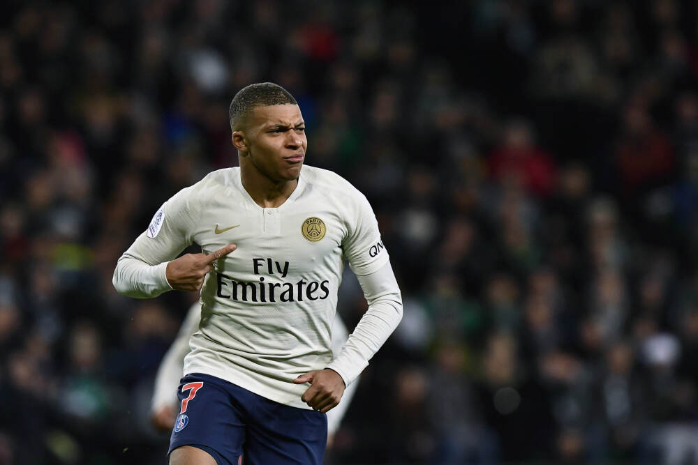 大众宝马被荷兰坑惨，欧洲精英的傲慢与偏见，正在亲手拆掉自己的发动机